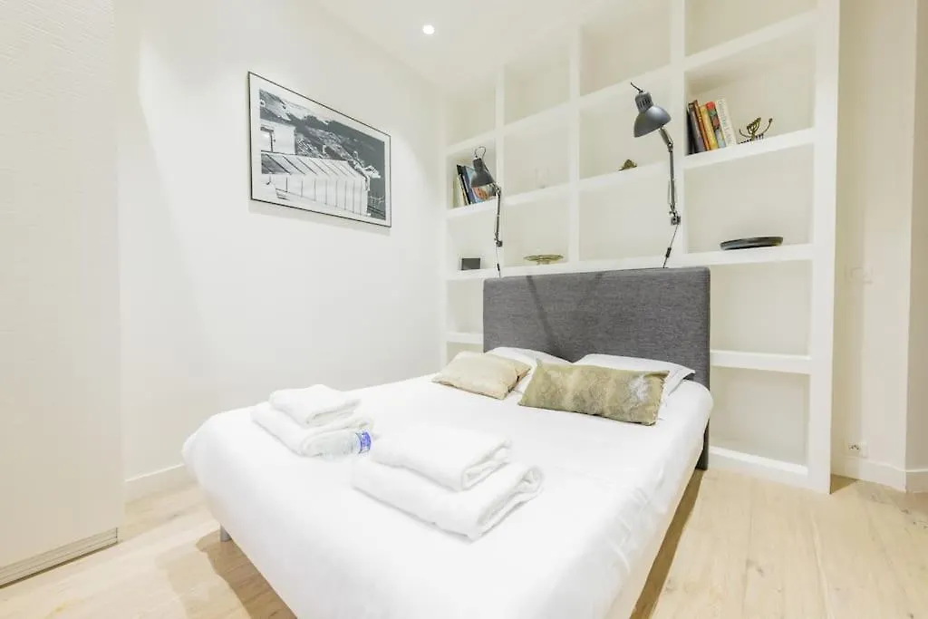 Appartamento N Sublime Avec Sauna Dans Le 17e *